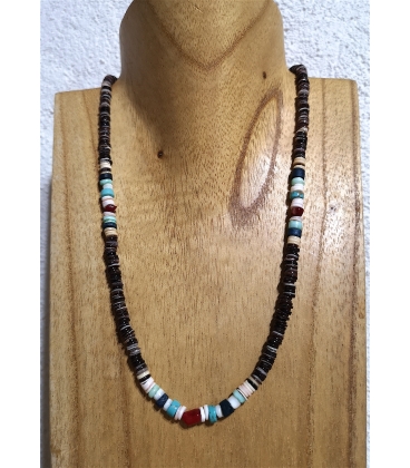Collier en perles de coquillages