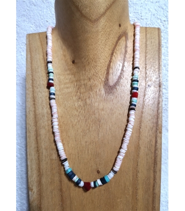 Collier en perles de coquillages