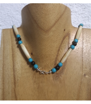 Collier en os et perles
