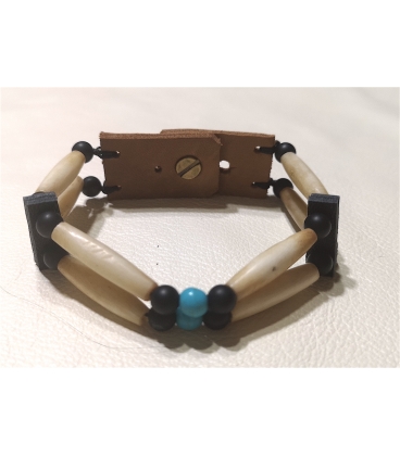 Bracelet os et perles