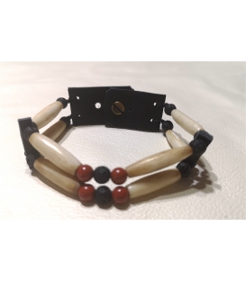 Bracelet en os et perles