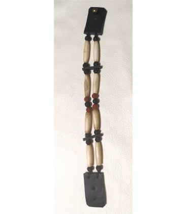 Bracelet en os et perles