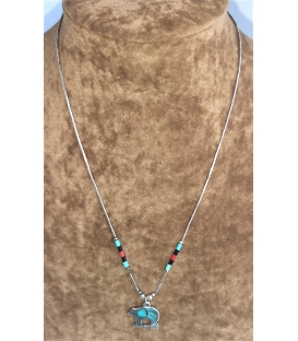 Collier et son pendentif ours