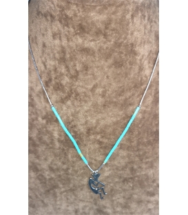 Collier fin et son pendentif kokopelli