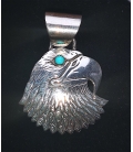 Pendentif tête de rapace