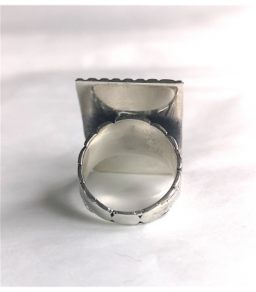 Bague rectangulaire et sa turquoise