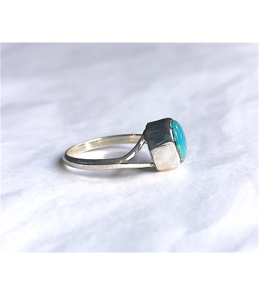 Bague petite turquoise ovale