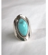 Bague avec turquoise ovale