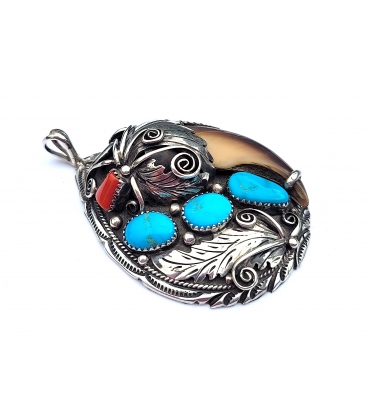Pendentif griffe d'ours Corail et turquoises