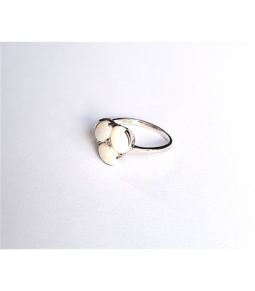 Bague trois opales