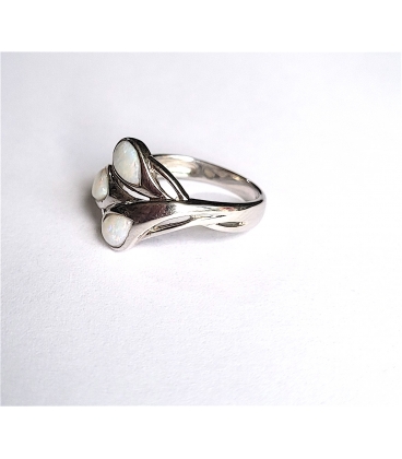 Bague 3 opales ovales en branche