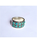 Bague anneau et ses petites turquoises