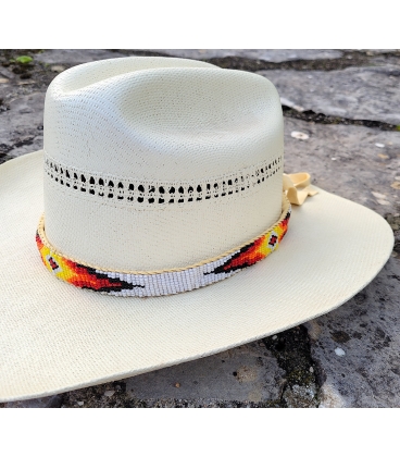 Tour de chapeau perlé sur cuir