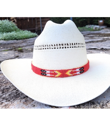 Tour de chapeau perlé sur cuir