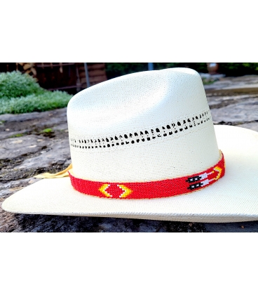 Tour de chapeau perlé sur cuir