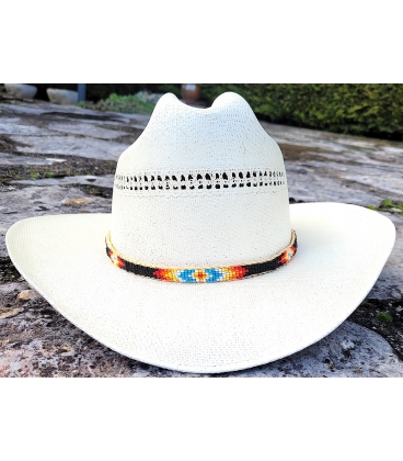 Tour de chapeau perlé sur cuir