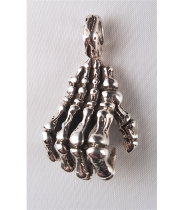 Pendentif main squelette