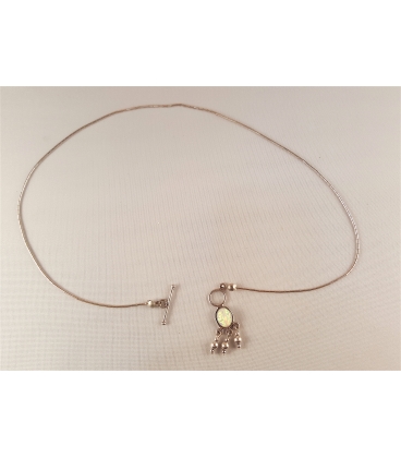 Collier avec une opale