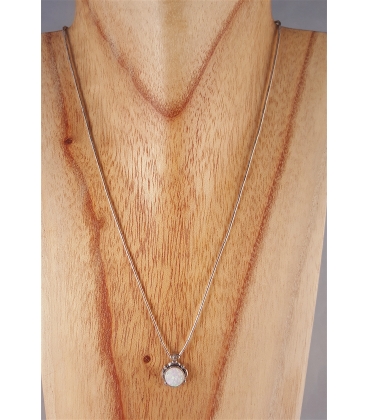 Collier avec une Opale