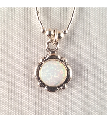 Collier avec une Opale