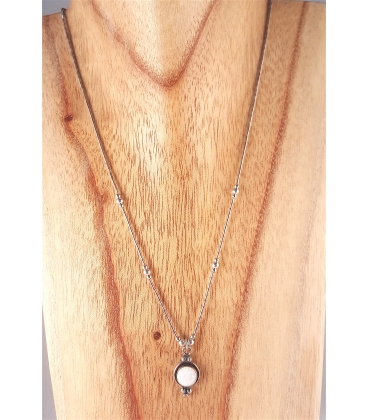 Collier avec une Opale