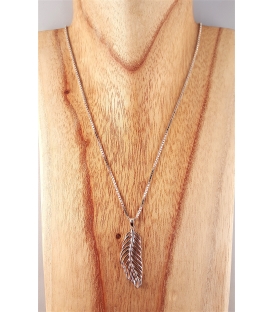 Chaine avec plume