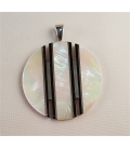 Pendentif en nacre