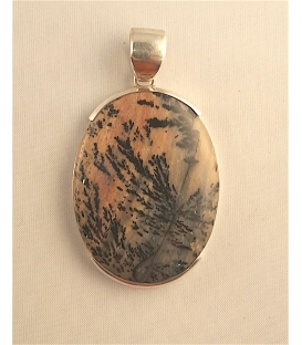 Pendentif en argent et pierre naturelle