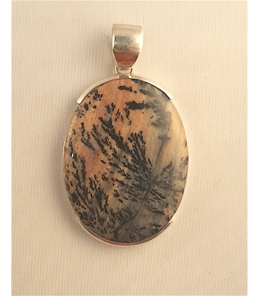 Pendentif en argent et pierre naturelle