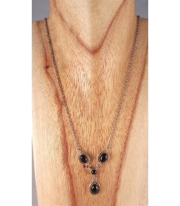 Collier en argent avec un pendentif en onyx